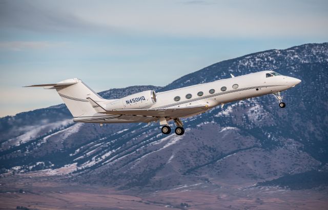 Gulfstream Aerospace Gulfstream IV (N450HQ) - Gulfstream G450 departing KBZN