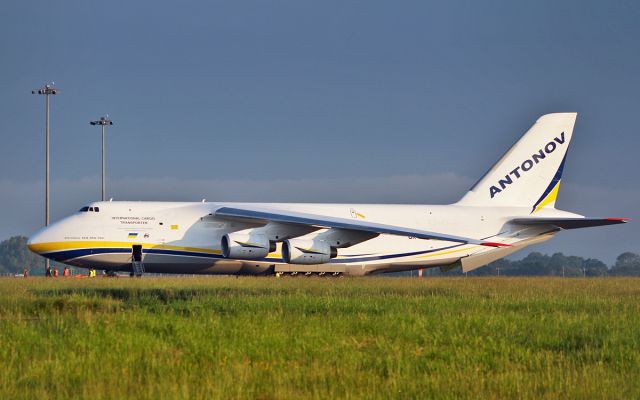 Antonov An-124 Ruslan (UR-82072) - adb an-124-100-150 ur-82072 at shannon 3/6/18.