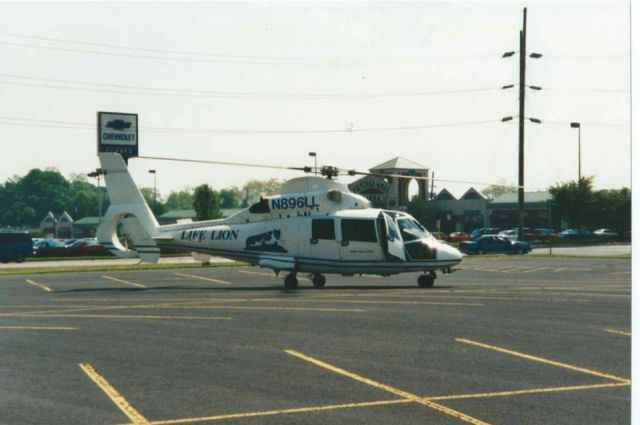 Aerospatiale Dauphin 2 (SA-365C) (N896LL)