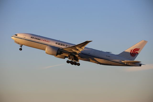 BOEING 777-200LR (B-2091)