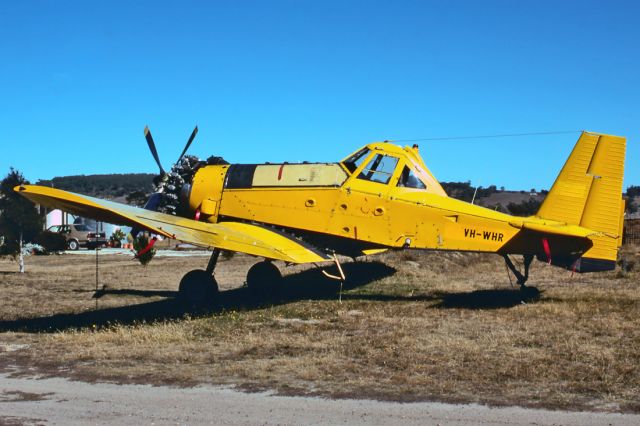 VH-WHR — - PZL-MIELEC - M18A DROMADER - REG : VH-WHR (CN 1Z018-07) ) - CROOKWELL AIRPORT NSW. AUSTRALIA - YCRL 24/4/1995
