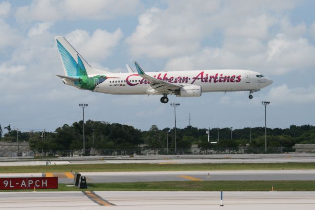 Boeing 737-800 (9Y-GEO)