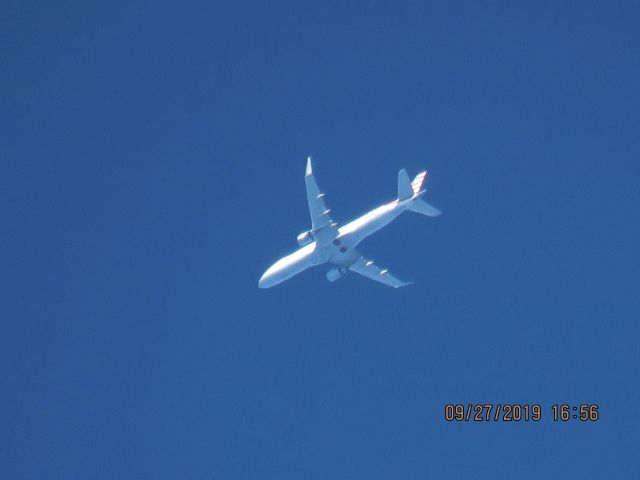 Embraer 175 (N232NN)