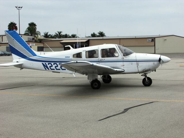 Piper Cherokee (N2222T) - Taxiing to RWY 6