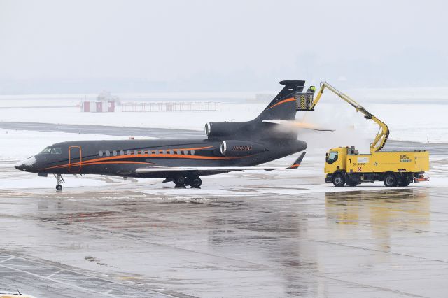 Dassault Falcon 7X (N369CA)