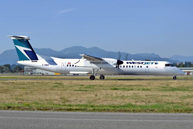 de Havilland Dash 8-400 (C-GWEF)