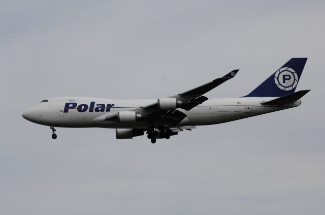 Boeing 747-400 (N545PA) - Final Approach to Narita Intl Airport Rnwy34L on 2012/10/13