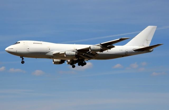 Boeing 747-200 (4L-GEN)