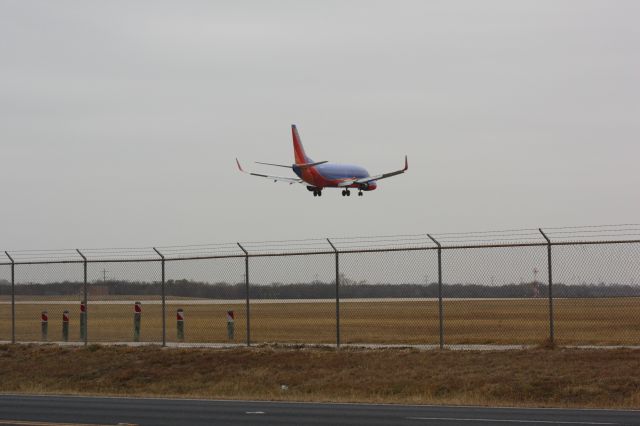 BOEING 737-300 (N621SW)