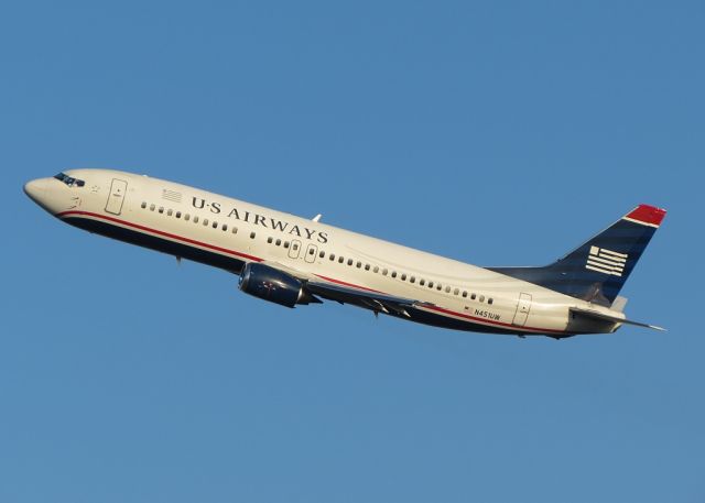 BOEING 737-400 (N451UW)
