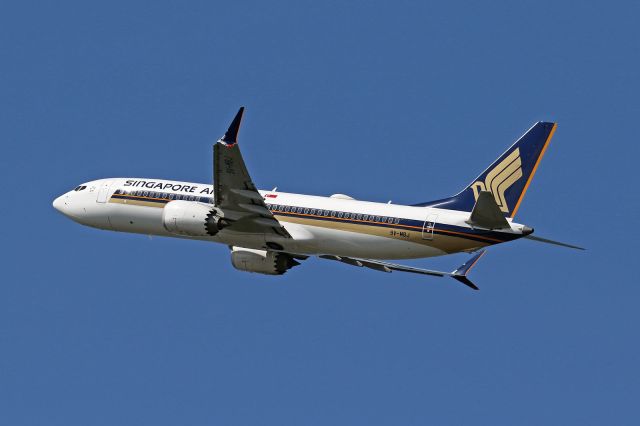 Boeing 737 MAX 8 (9V-MBJ)