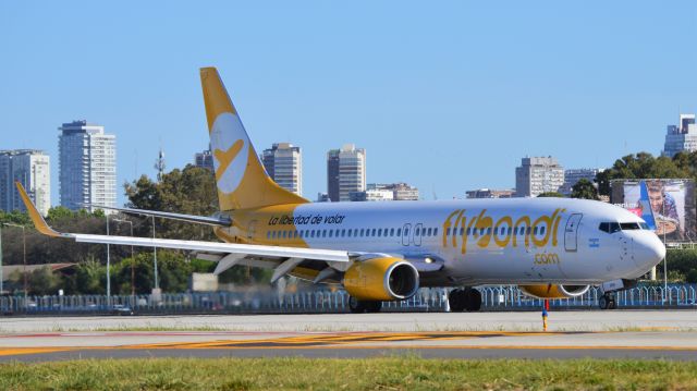 Boeing 737-800 (LV-HFR)