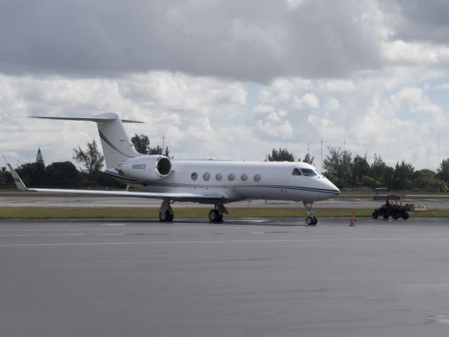 Gulfstream Aerospace Gulfstream V (N888ZF) - 14 JUL 2016