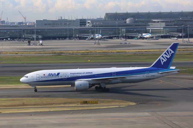 Boeing 777-200 (JA8967)