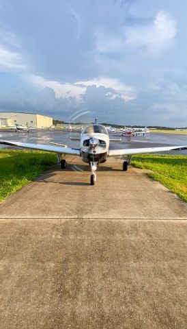 Beechcraft Bonanza (36) (N1836B)