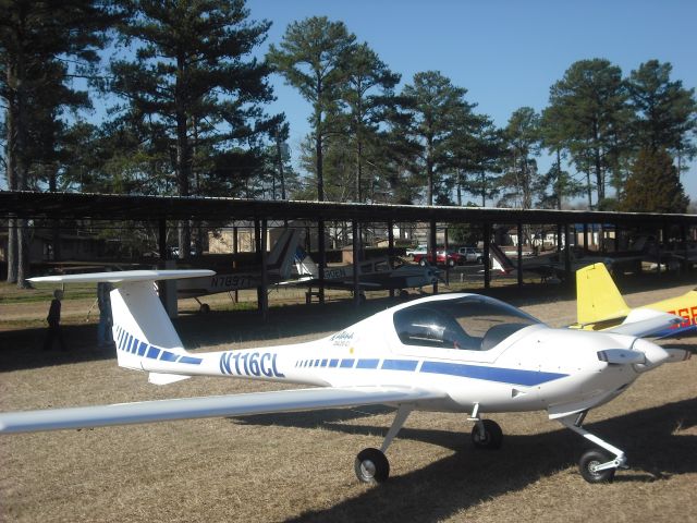 Diamond DA-20 (N116CL)