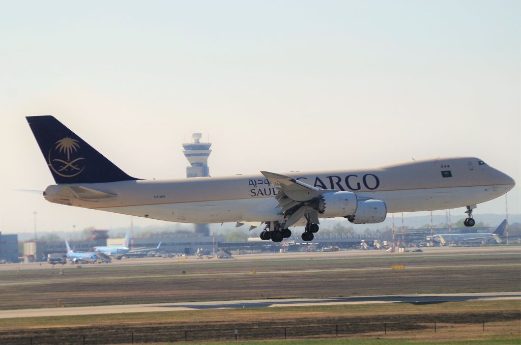 BOEING 747-8 (HZA14) - JEDDAH - MALPENSA - DAMMAN.