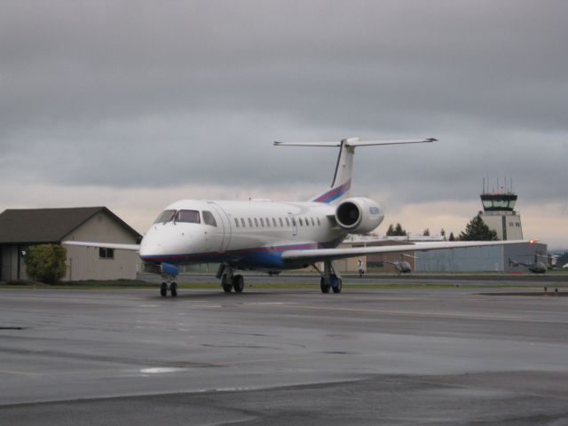 Embraer ERJ-135 (TEC515)