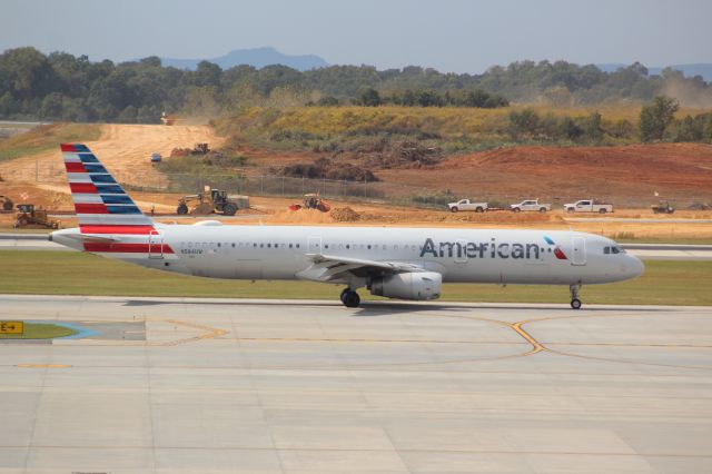 Airbus A321 (N584UW)