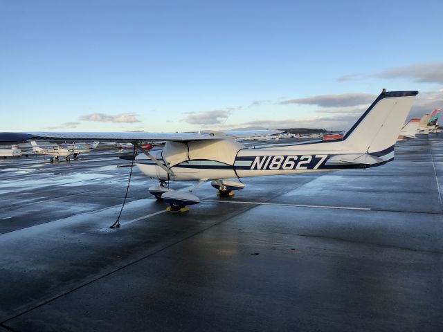 Cessna Commuter (N18627) - On the ramp at Hollister, CA (KCVH) Nov 19, 2017