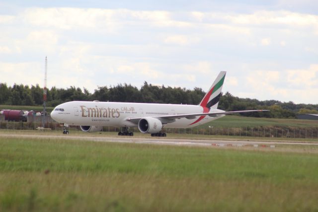 BOEING 777-300 (A6-EOL) - Airline: Emiratesbr /Plane: B777-300ERbr /Location: STN (London Stansted Airport)br /Date: 18.09.22 (dd/mm/yy)