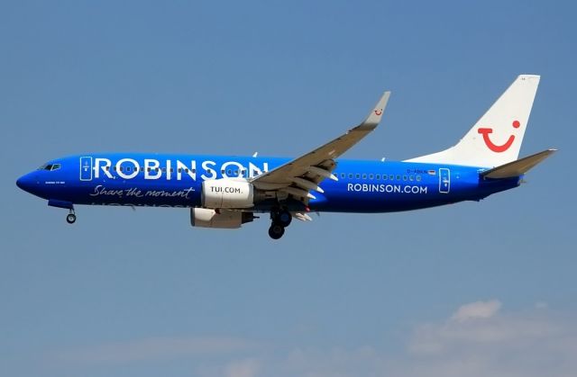 Boeing 737-800 (D-ABKN)