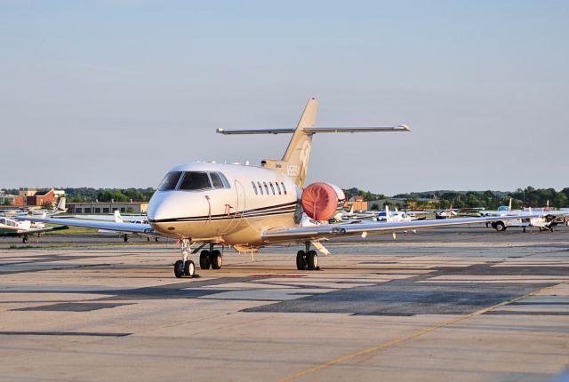 Hawker 800 (N599AK) - Seen at KFDK on 6/20/2010.      http://discussions.flightaware.com/profile.php?mode=viewprofile&u=269247