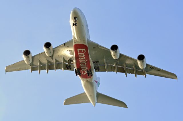 A6-EUN — - Kongelundsfortet RWY04R