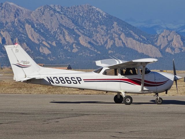 Cessna Skyhawk (N386SP)