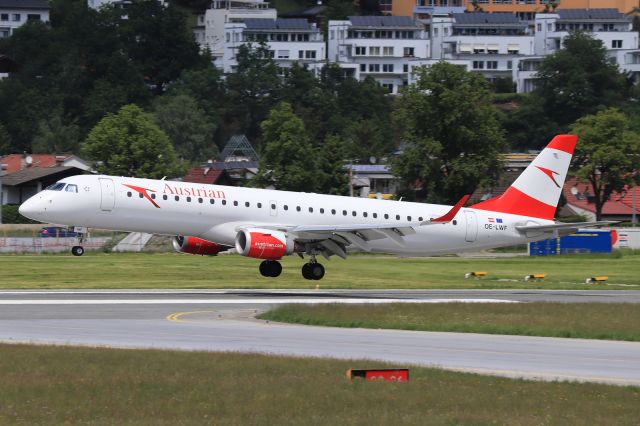 EMBRAER 195 (OE-LWF)