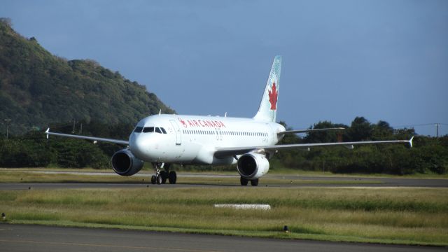 Airbus A320 (C-FTJO)