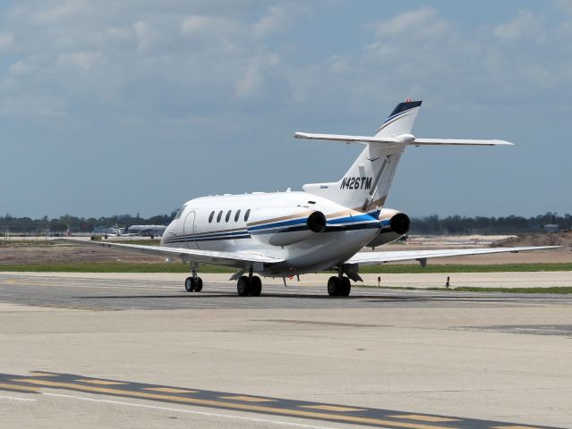 Hawker 800 (N426TM) - Very nice aircraft with a stand up cabin.