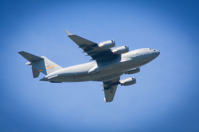 Boeing Globemaster III (N70044) - USAF C-17 Globemaster III