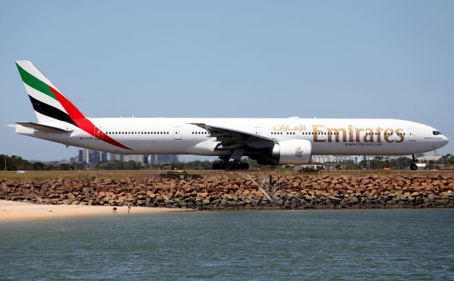 BOEING 777-300ER (A6-EGM) - Taxiing to Rwy 34L