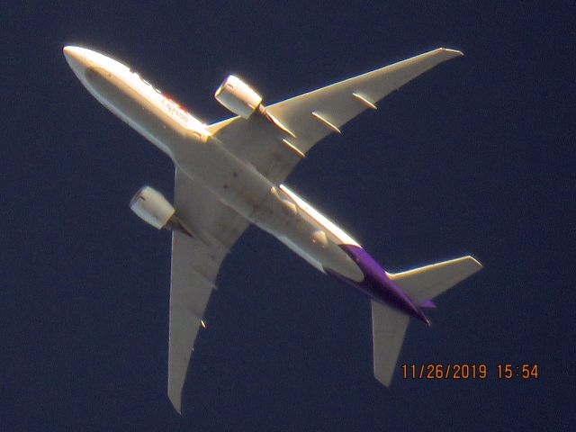 BOEING 777-200LR (N852FD)