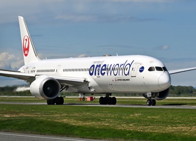 Boeing 787-9 Dreamliner (JA861J)