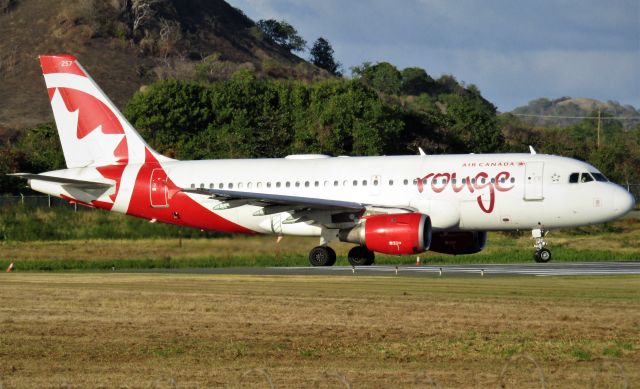 Airbus A319 (C-FYKW)