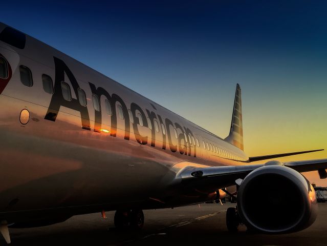 Boeing 737-800 —