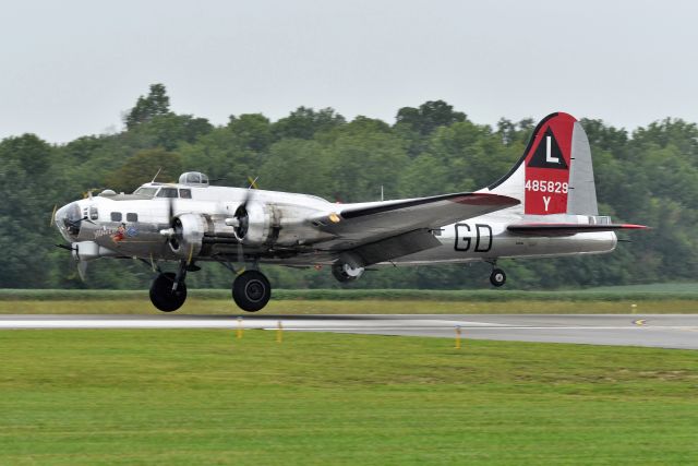 Boeing B-17 Flying Fortress (N3193G) - 09-04-21