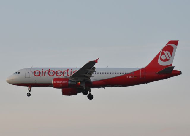 Airbus A320 (D-ABDY) - Late February daylight