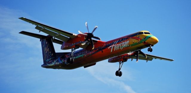 de Havilland Dash 8-400 (N425QX) - Horizon Airlines Dash-8 Q400 With 25th Anniversary Livery on Final at Portland International Airport.