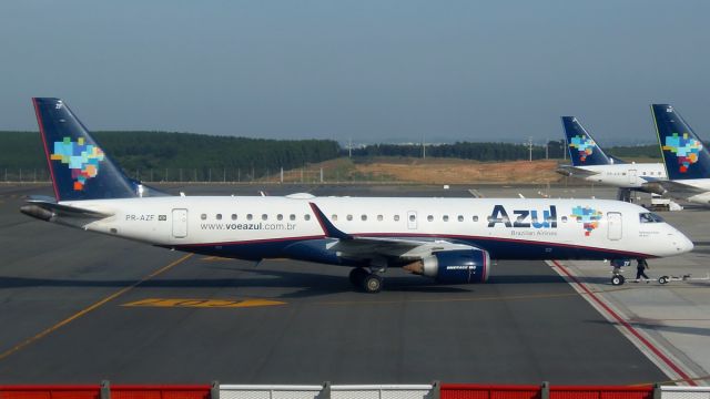 Embraer ERJ-190 (PR-AZF)