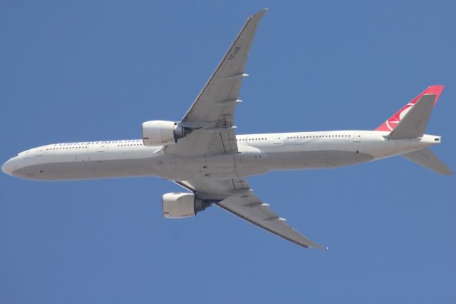 BOEING 777-300ER (TC-JJL)