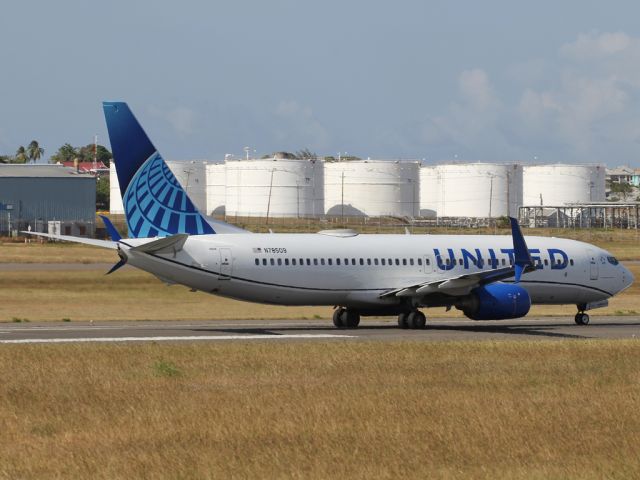 Boeing 737-800 (N78509)