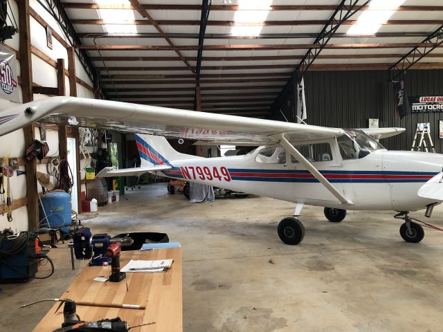 Cessna Skyhawk (N79949)