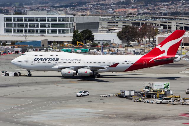 Boeing 747-400 (VH-OJT)