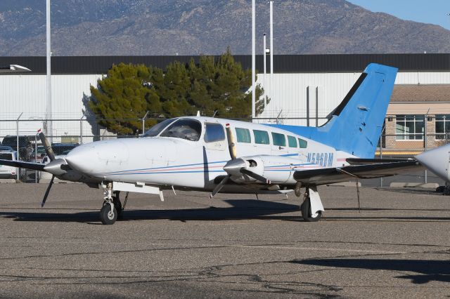 Cessna 402 (N596DM)