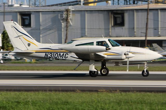 Beechcraft King Air 90 (N310MC)