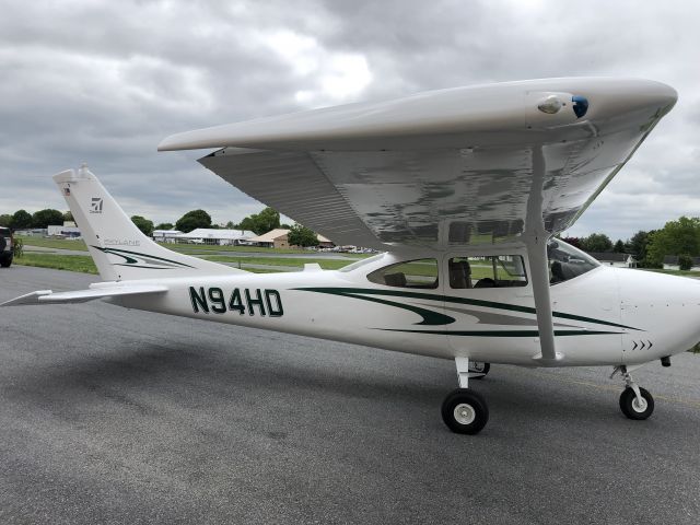 Cessna Skylane (N94HD) - Newest paint scheme