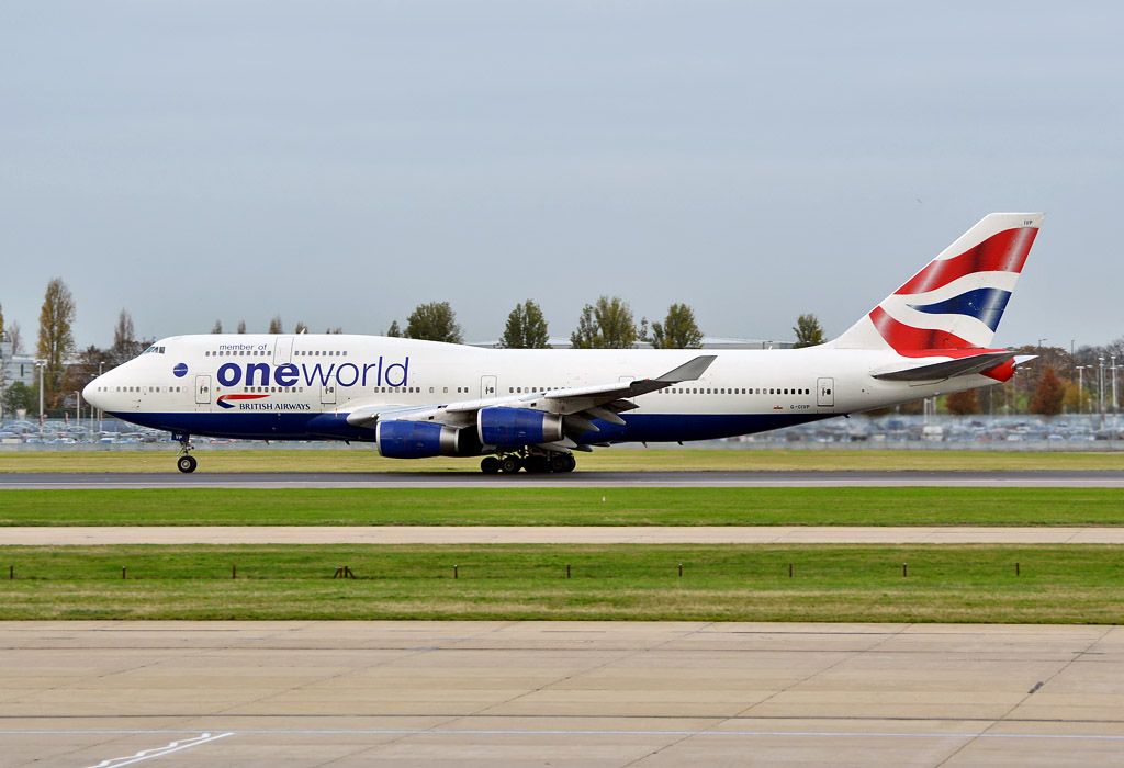 Boeing 747-400 (G-CIVP)